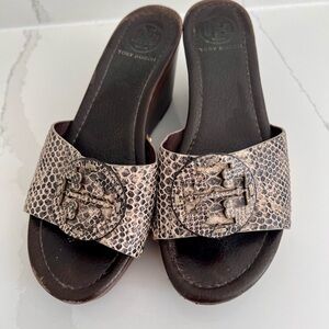 Tory Burch Wedge sandal snakeskin size 7